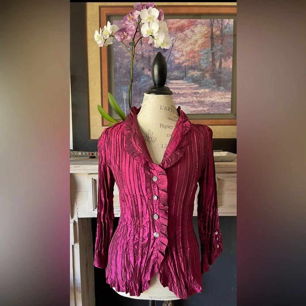 PIANO Maroon Iridescent Crinkle Blouse w/ Crystal Buttons Shawl Collar E… - Picture 2 of 12